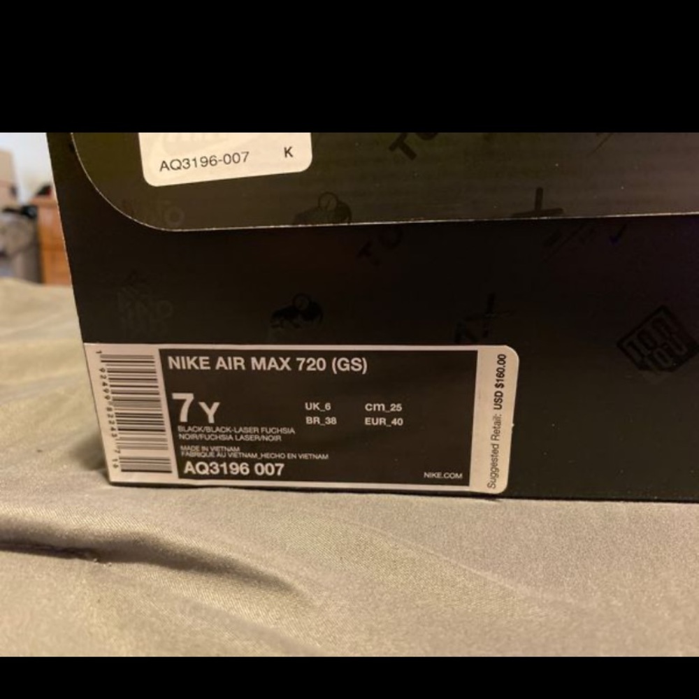Part of Nike air max 270